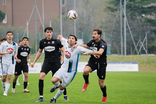 Découvrez le pouvoir des posters de sport pour une décoration murale inspirante